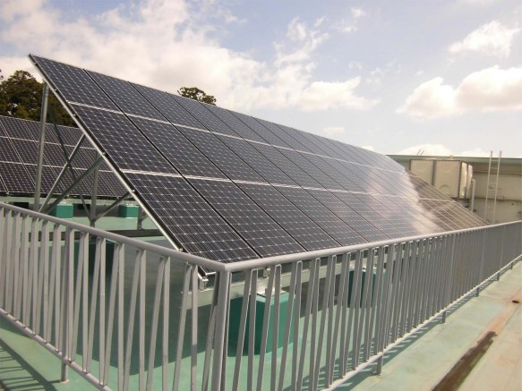 芸術館屋上太陽光発電設備 芸術館屋上太陽光発電設備