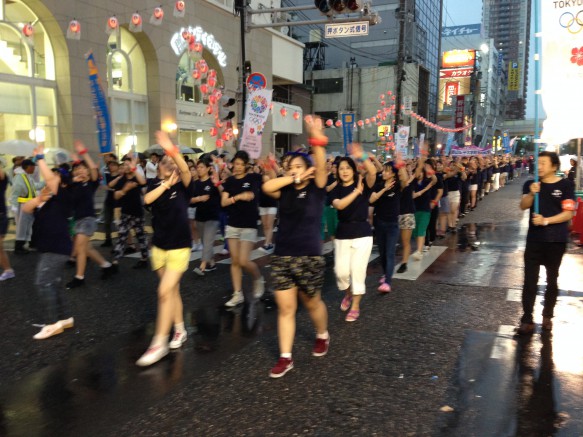 踊りの練習をした成果が出ています。