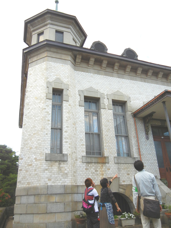 調査後には国見町内の洋館(国登録)を見学