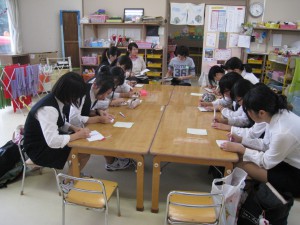 実習打ち合わせ：子どもの名前や子どもの今の様子を聞きメモをとる。