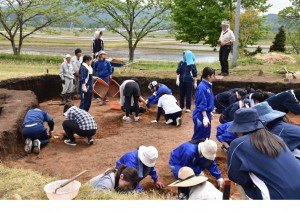 にぎやかな現場