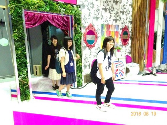 出演者気分いなってパチリ!
