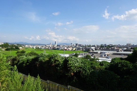 今回は新設される郡山富田駅の南東側の敷地を選定