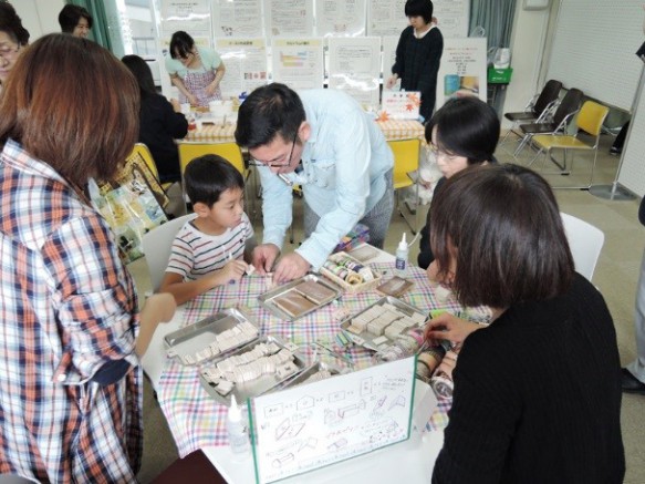 ミニハウス製作体験は小さい子供に人気